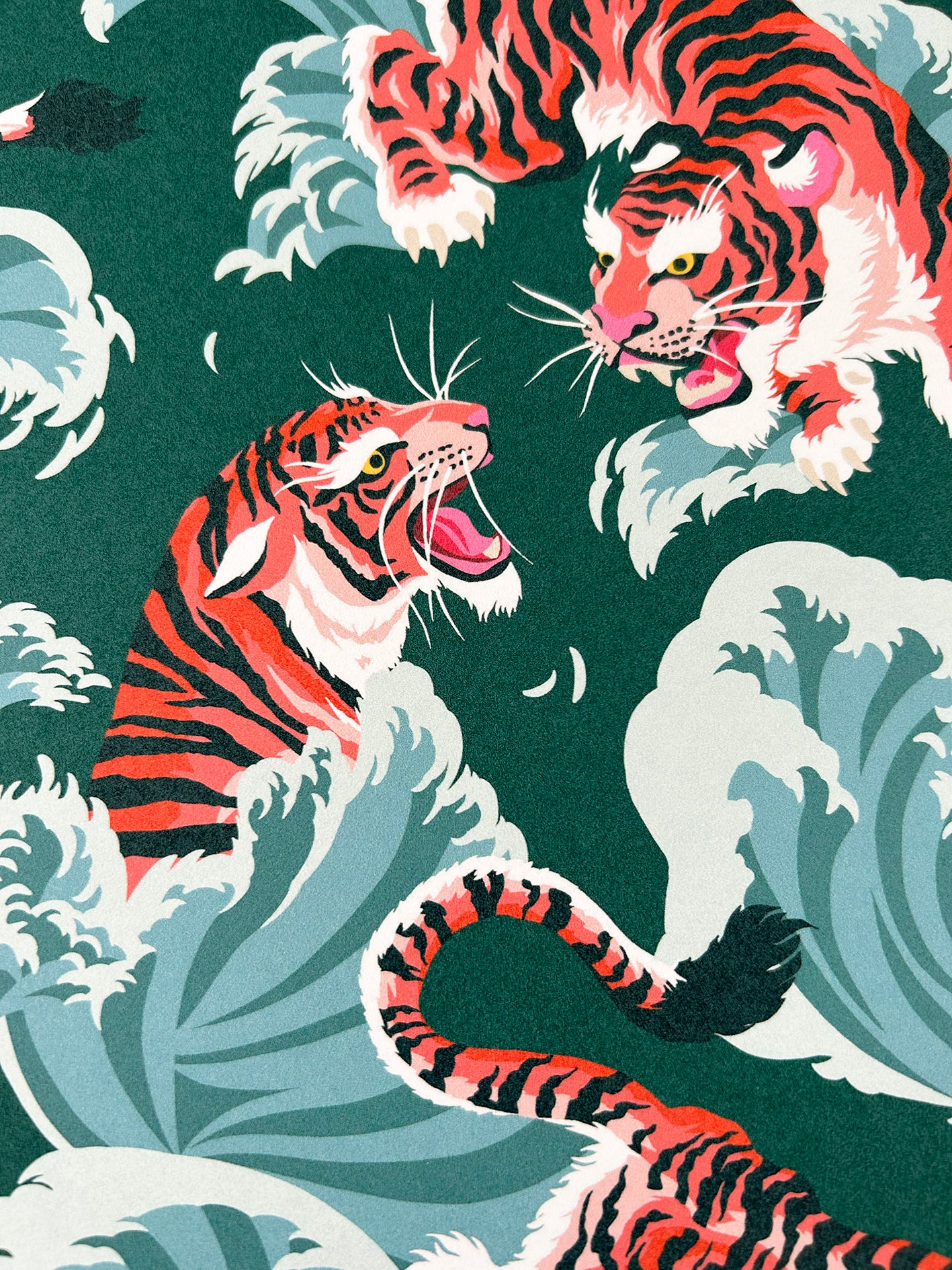 Easy Tiger Emerald Wallpaper