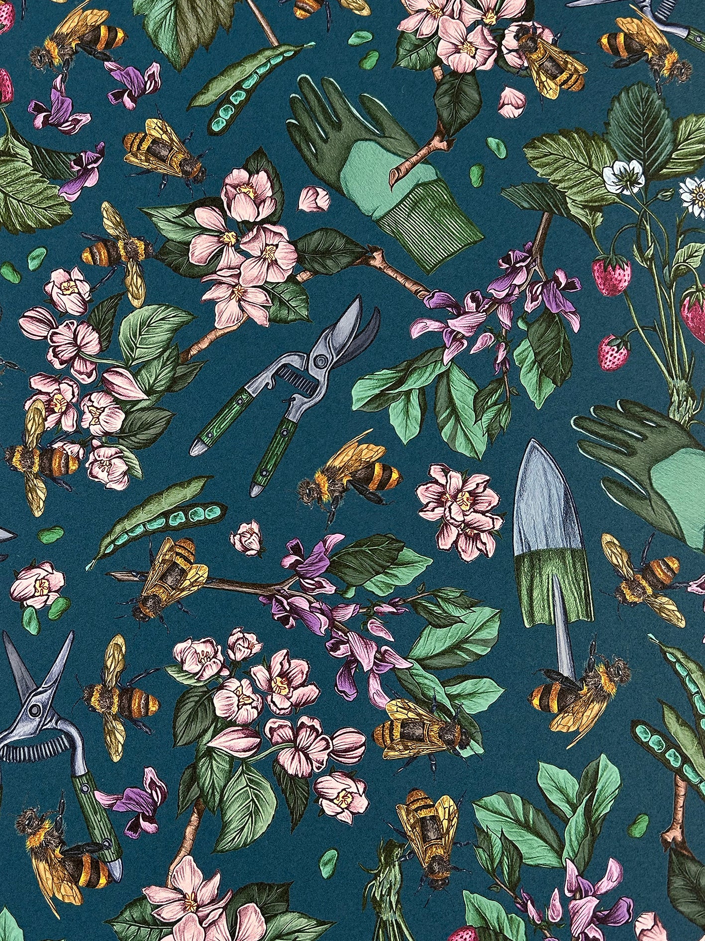 Signature Bee Teal Wallpaper